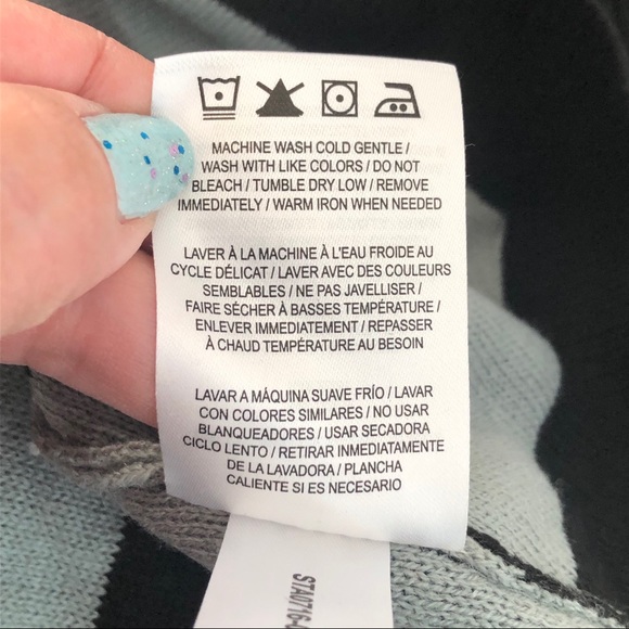 NHL LA Kings Glow in the Dark Black Sweater Med - Picture 9 of 9